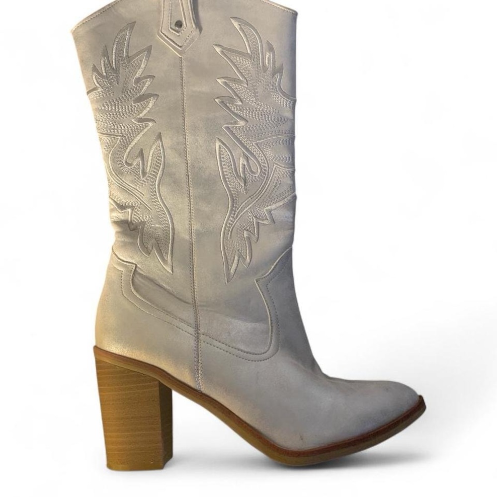 Silver cowgirl boots